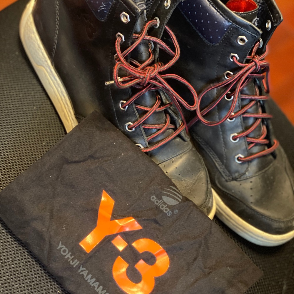 Men’s high top leather sneaker